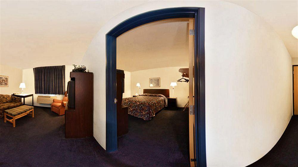 Econo Lodge West Lafayette Buitenkant foto